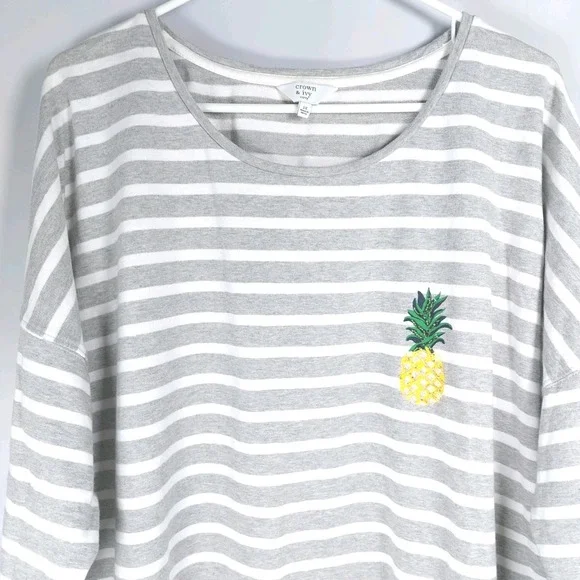 Crown & Ivy Gray Striped Tunic Top Sequin Pineapple Graphic‎ Womens 2X - Picture 2 of 6